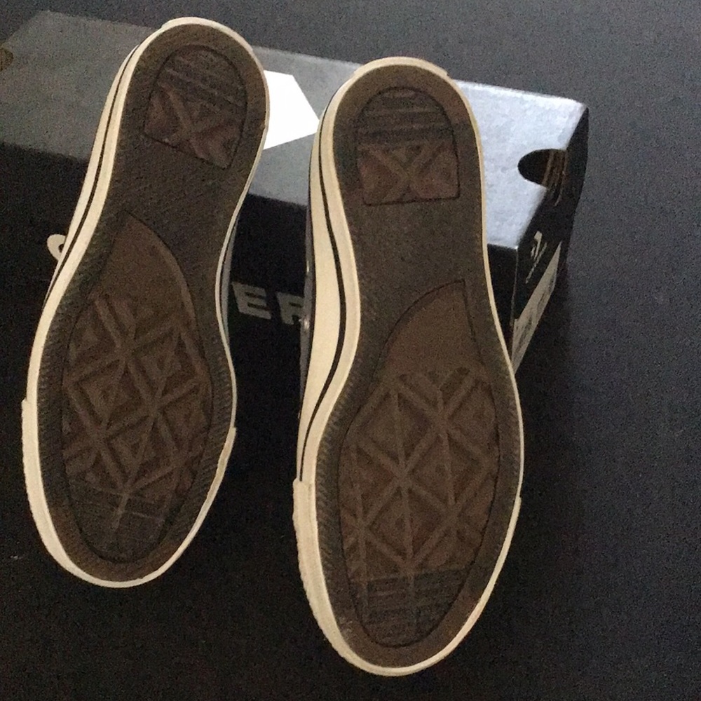 Converse - Picture 4 of 6